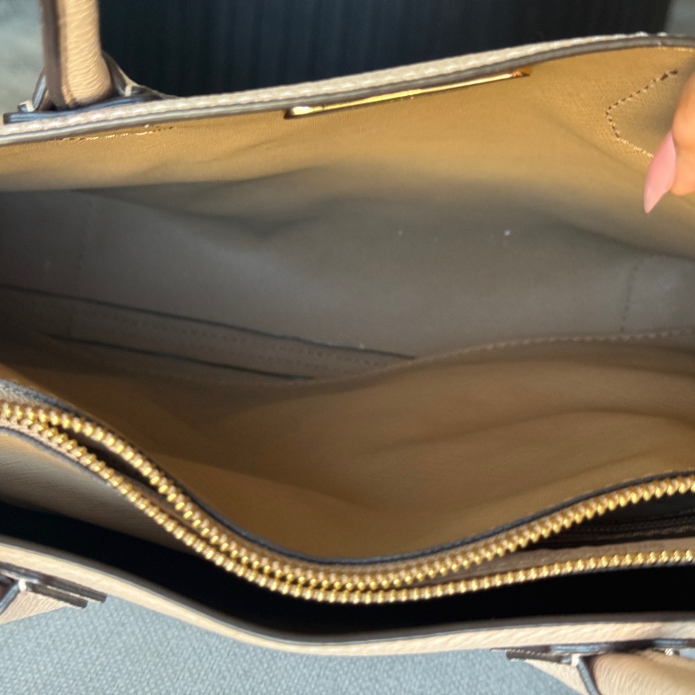 Michael Kors Mercer Leather Tote Bag - Picture 7 of 11